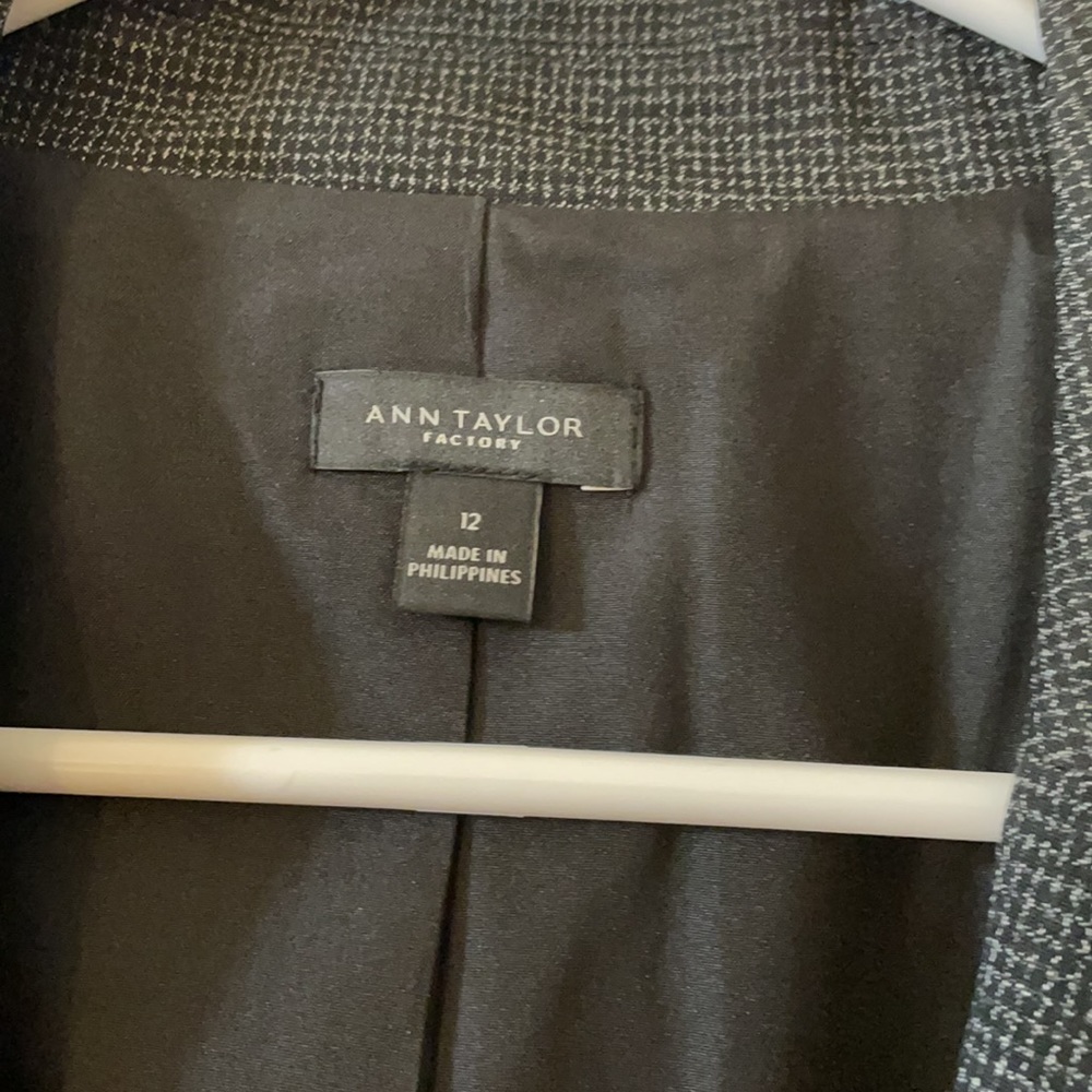 Dark grey blazer! - Picture 2 of 2